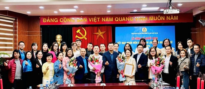 Kết nạp thêm 1.052 đoàn viên