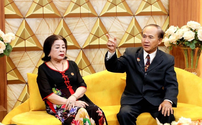 The couple at "Husband and Wife Harmony". Photo: Producer.
