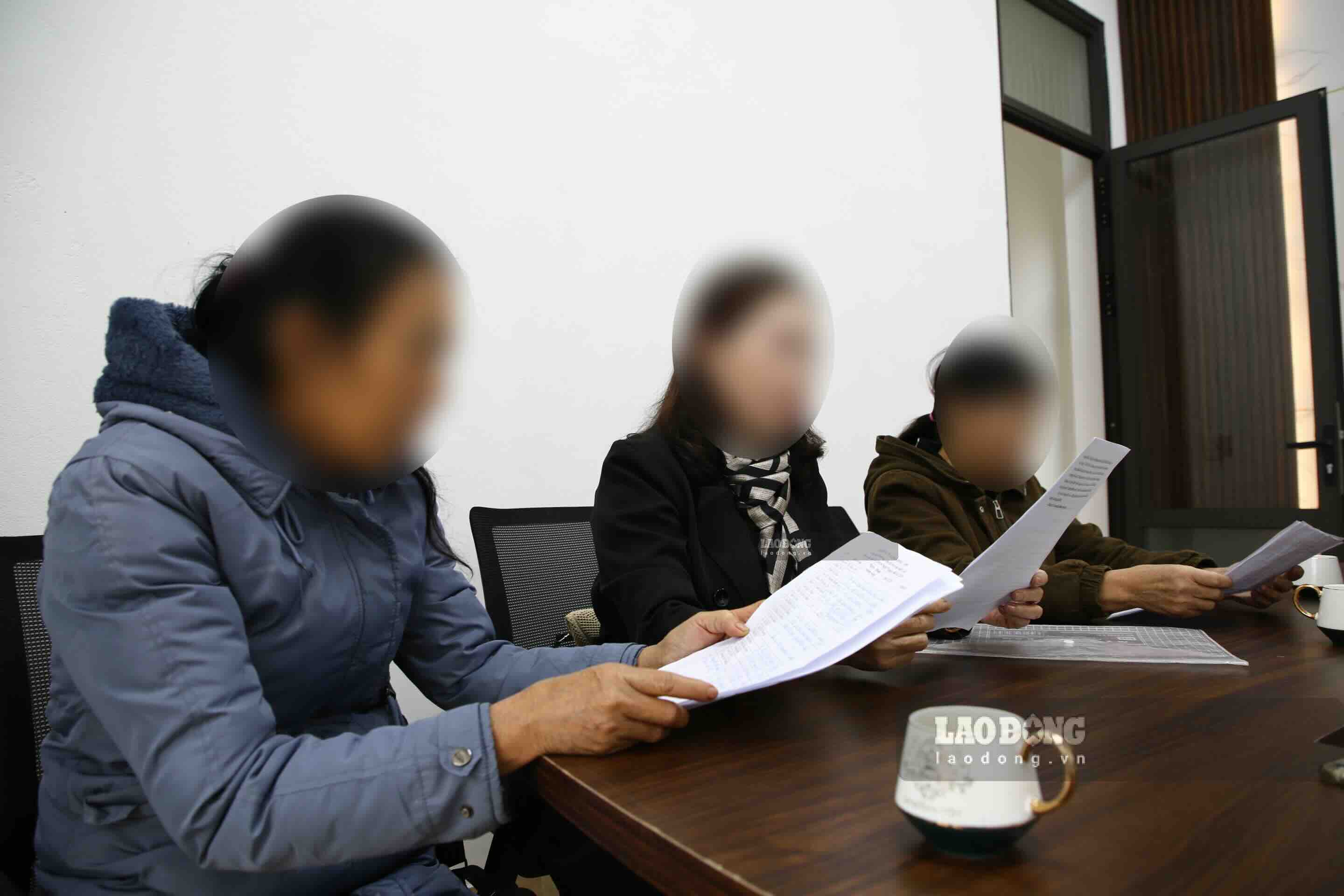 Many teachers in Minh Hoa district have not received a one-time subsidy after more than 30 years of teaching. Photo: Cong Sang