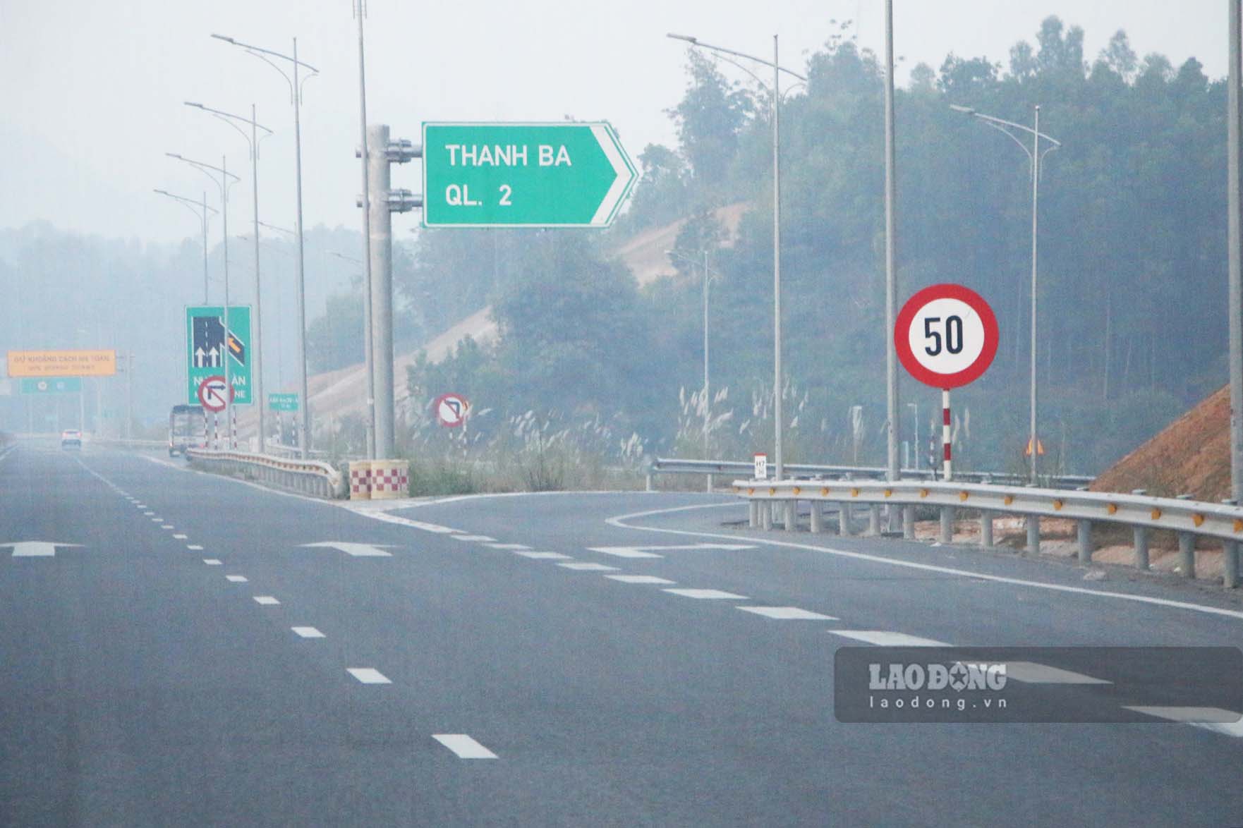 Tuyen Quang - Phu Tho Expressway marks one year since it opened to traffic. Photo: Viet Bac.