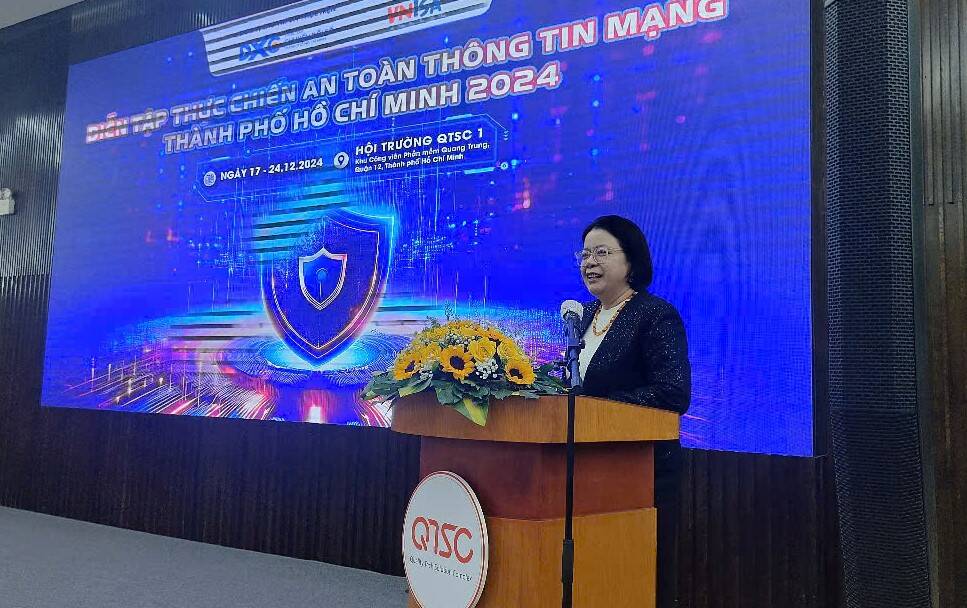 Ms. Vo Thi Trung Trinh - Director of Ho Chi Minh City Digital Transformation Center emphasized the importance of information security drills for the Ho Chi Minh City Digital Citizen app. Photo: Nguyen Dang