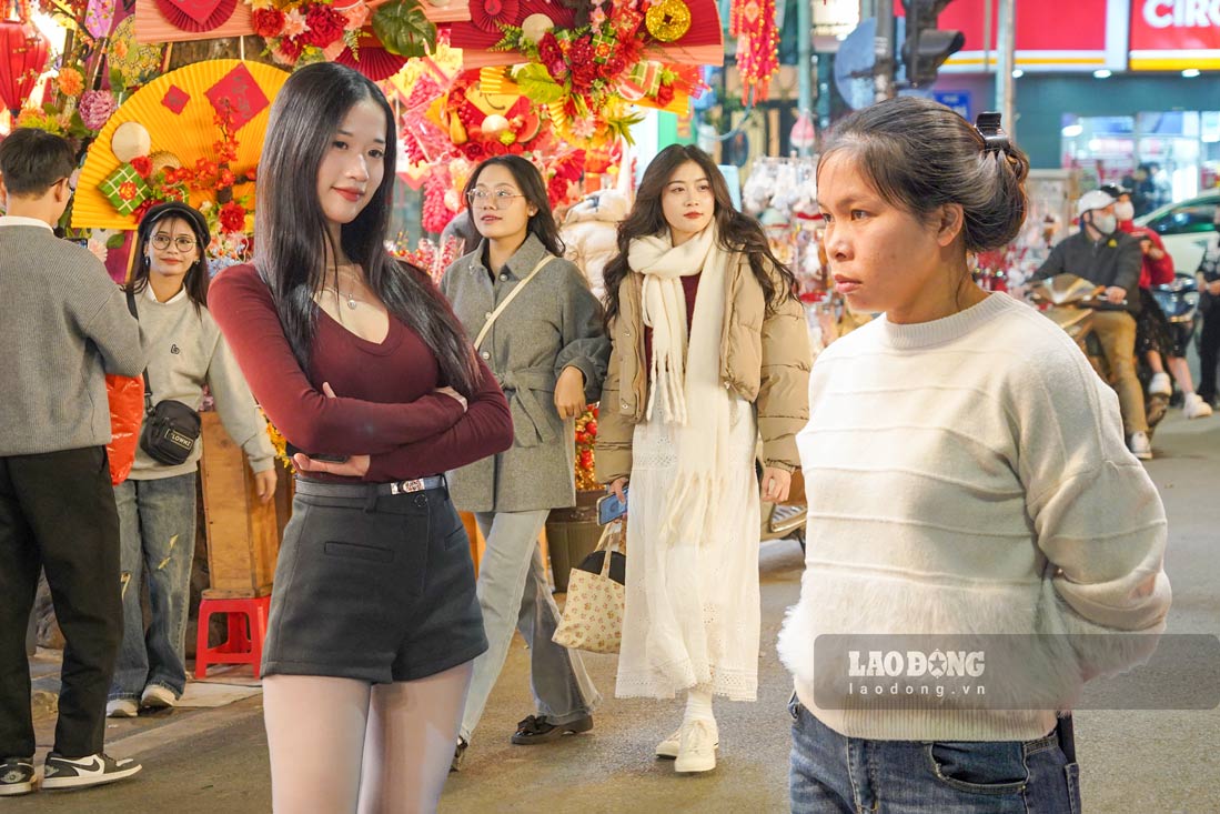 Hang Ma Street Christmas Eve