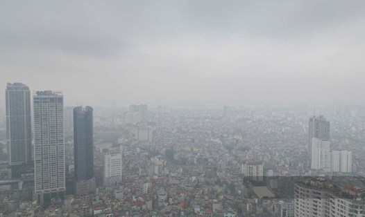 Tình trạng ô nhiễm không khí đặc biệt nghiêm trọng tại các đô thị lớn như Hà Nội và TPHCM. Ảnh: Ngọc Thùy