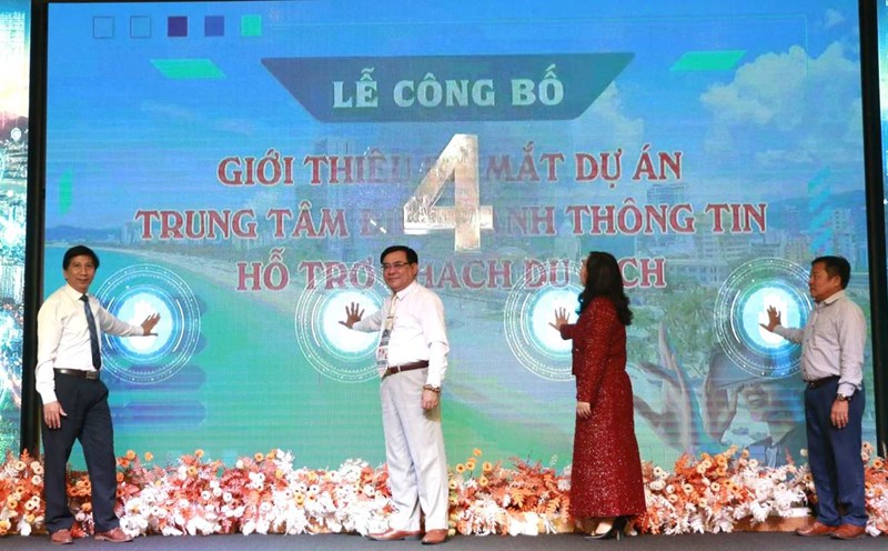 Khanh Hoa province's tourist information and support center was officially activated from December 25. Photo: Phuong Linh