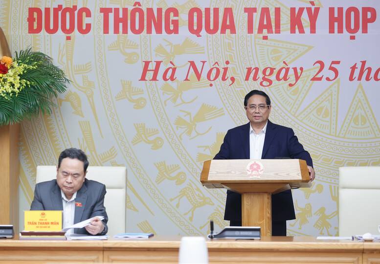 Prime Minister Pham Minh Chinh said that the National Assembly and the Government have spent a lot of time and resources on institutional improvement, but to date, institutions are still "the bottleneck of bottlenecks". Photo: VGP