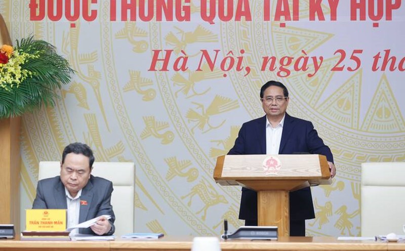 Prime Minister Pham Minh Chinh said that the National Assembly and the Government have spent a lot of time and resources on institutional improvement, but to date, institutions are still "the bottleneck of bottlenecks". Photo: VGP