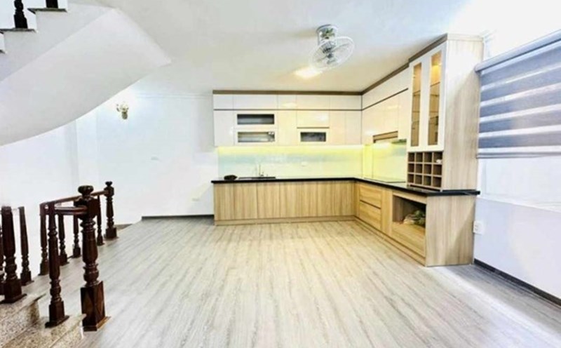 A townhouse in Hoan Kiem district (Hanoi) is for sale. Photo: Thu Giang