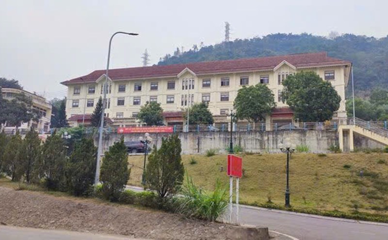 The former acting Director of the State Bank of Vietnam, Hoa Binh Branch, has just been proposed for disciplinary action. Photo: Minh Chuyen