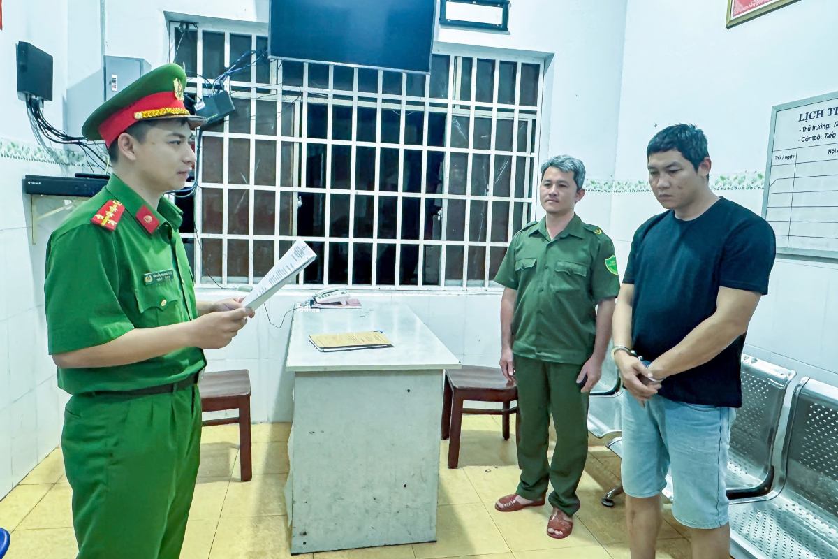 Khởi tố, bắt tạm giam tài xế ngủ gật gây tai nạn làm 2 người tử vong. Ảnh: Mạnh Khá