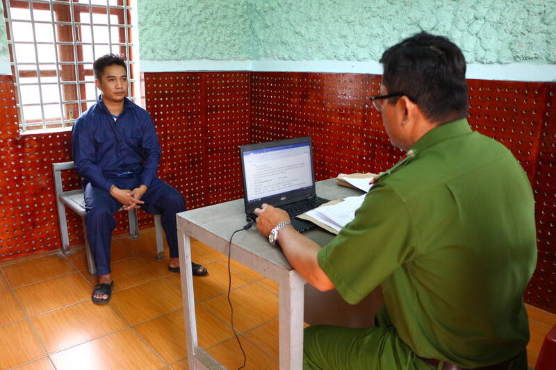 Detained for 4 months for purchasing drugs and guns for personal use. Photo: Provided by the police