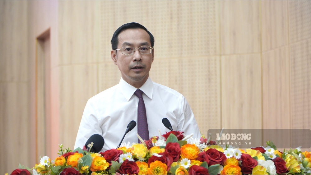 Mr. Nguyen Thanh Nhan was elected by the People's Council to hold the position of Chairman of the People's Committee of Kien Giang province. Photo: Nguyen Anh