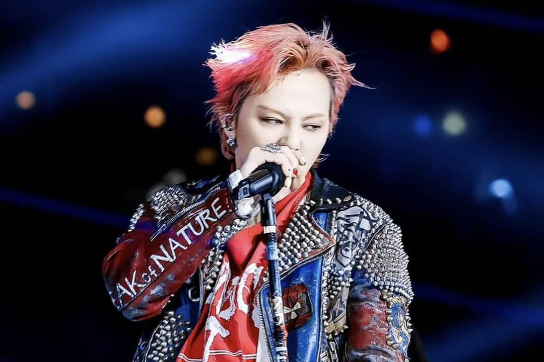 G-Dragon has a controversial performance. Photo: X