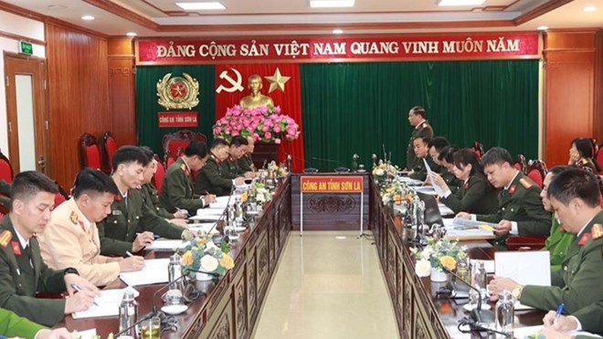 The Ministry of Public Security's inspection delegation announced the decision to conduct a specialized inspection in 2024 for the Son La Provincial Police. Photo: Cao Thien