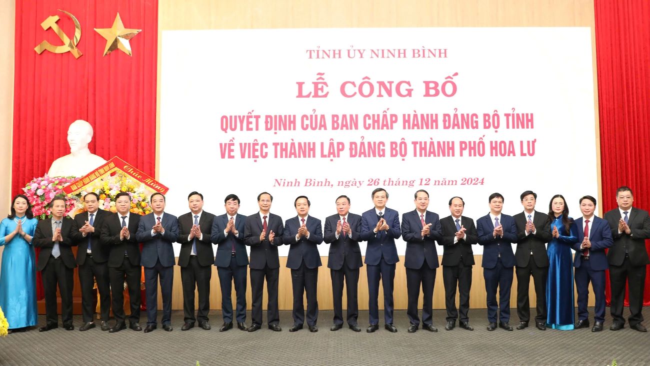 Ban Chap hanh Dang bo Thanh pho Hoa Lu, tinh Ninh Binh. Anh: Xuan Hung