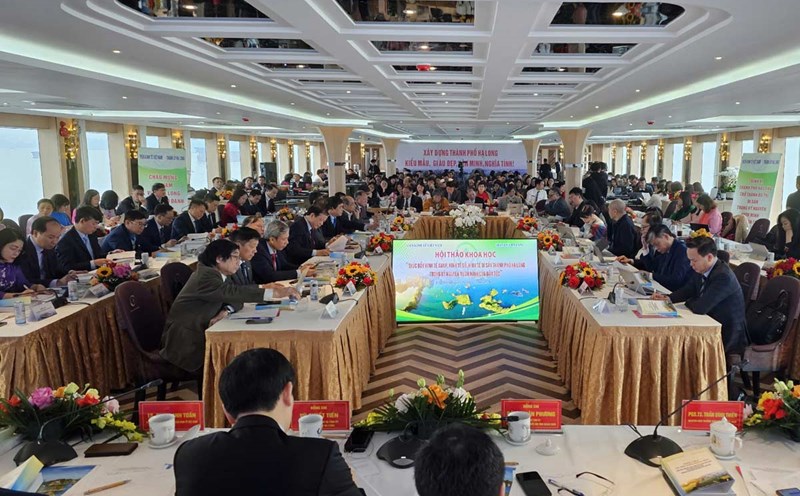 Scene of the workshop "Promoting green economy, digital economy, heritage economy of Ha Long city in the era of national growth". Photo: Doan Hung