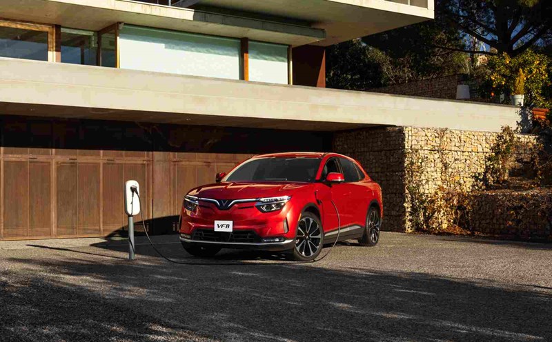 Electric vehicles are trusted and chosen by many people. Photo: Minh Anh