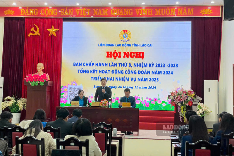 Lao Cai Provincial Labor Federation held a summary of trade union activities in 2024. Photo: Dinh Dai