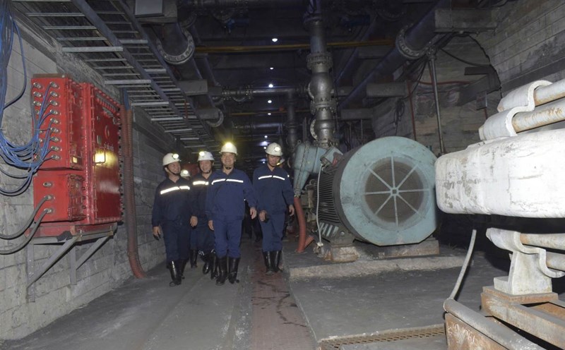 Modern basic tunnel system at - 350m of Nui Beo Coal Joint Stock Company, under TKV. Photo: Hoang Hien