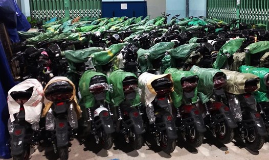 Số xe điện không rõ nguồn gốc, xuất xứ bị tạm giữ. Ảnh: Cục QLTT Phú Yên