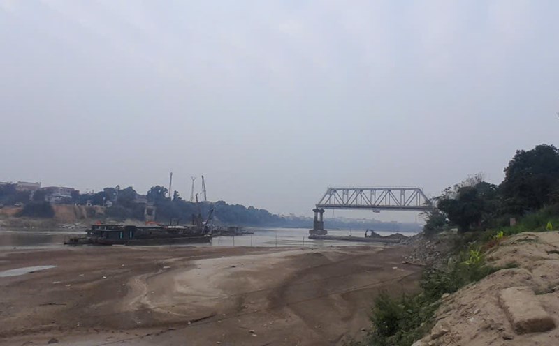 Phong Chau Bridge collapsed in September 2024. Photo: Hieu Anh
