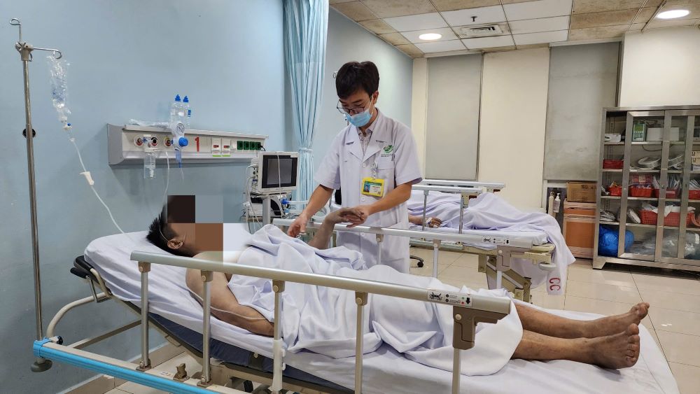 Victim's account of fire in 5-storey boarding house, 2 people died