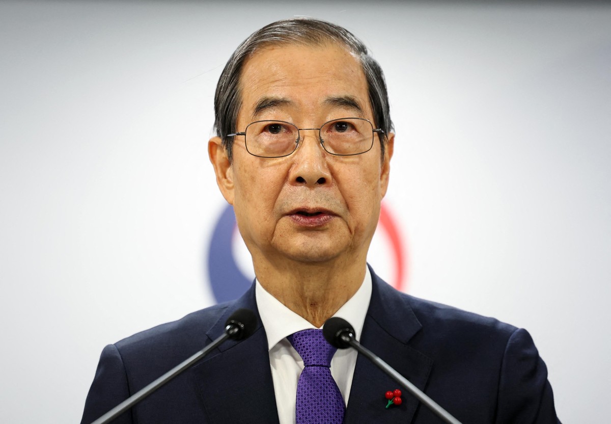 Acting President of South Korea Han Duck Soo. Photo: AFP