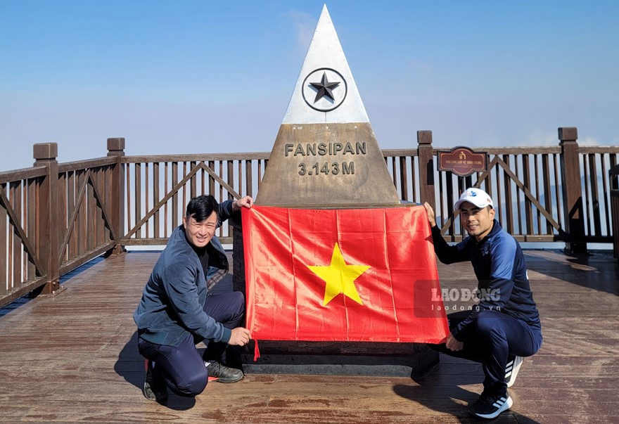 Sa Pa will charge entrance fees to Fansipan peak. Photo: Bao Nguyen