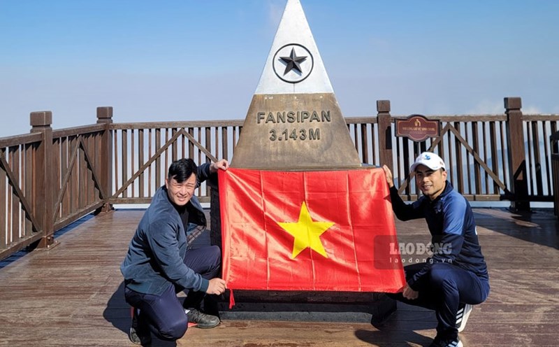 Sa Pa will charge entrance fees to Fansipan peak. Photo: Bao Nguyen