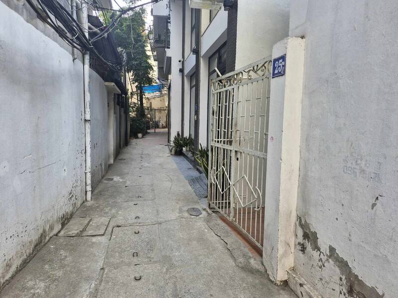 The residential housing segment in Hanoi is attracting a lot of attention. Photo: Thu Giang