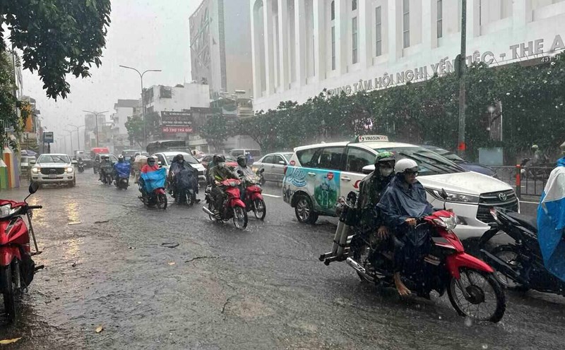 Du bao thoi tiet mien Trung se giam mua dan tu dem mai. Anh: LDO 