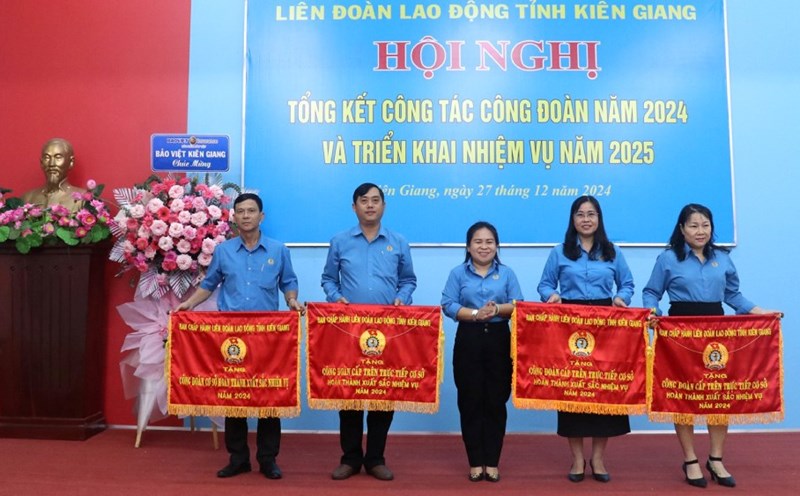Kien Giang Trade Union at all levels has focused on taking care of union members and workers, implementing many welfare programs. Photo: Xuan Nhi