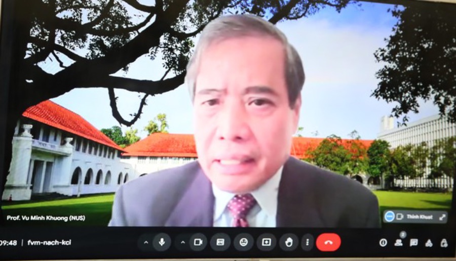 GS.TS. Vu Minh Khuong tham du Toa dam truc tuyen tu Singapore - Anh: VGP