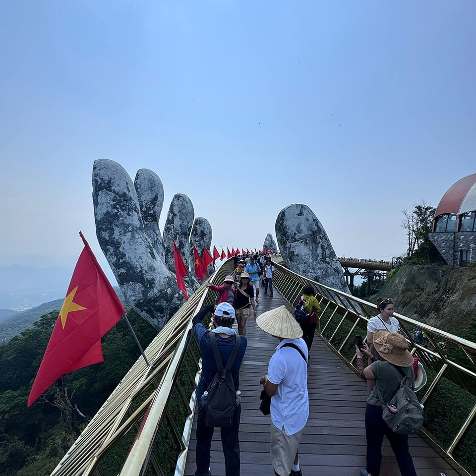 Roger Federer chia se hinh anh du lich Da Nang, Hoi An tren trang ca nhan. Anh: Instagram nhan vat