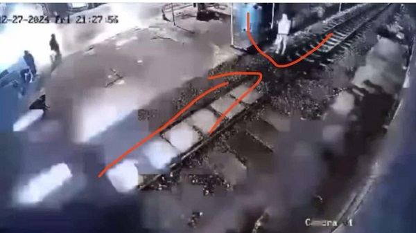 Scene of the incident where a young man was run over and killed by a train. Photo: Duc Tuan