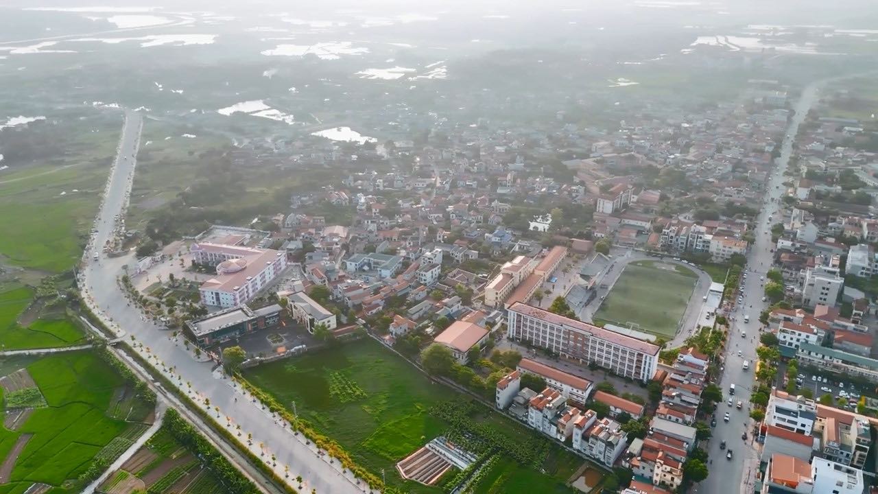 Latest land price list in Ba Vi district, Hanoi. Photo: Ba Vi District People's Committee