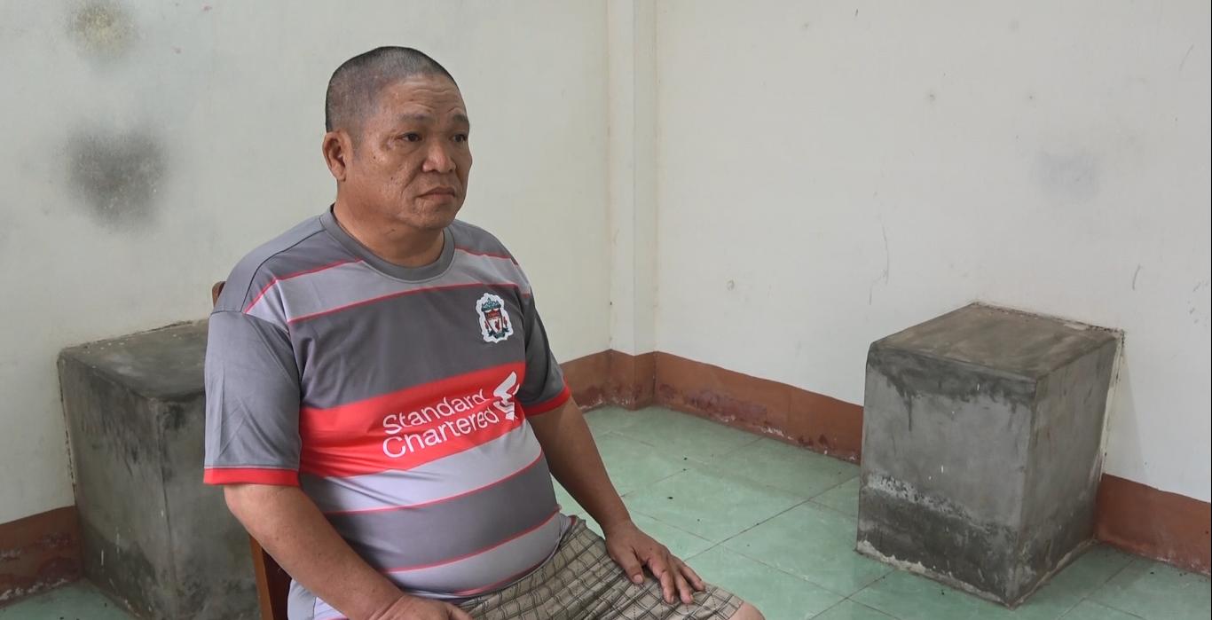 Sang nói dối quen Công an Phú Quốc nên kêu L đưa tiền cho mình để lo lấy xe vi phạm ra. Ảnh: Văn Vũ 