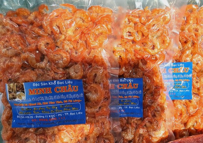 Tom kho la mon an duoc nhieu nguoi dan ua chuon dip Tet. Anh: Nhat Ho