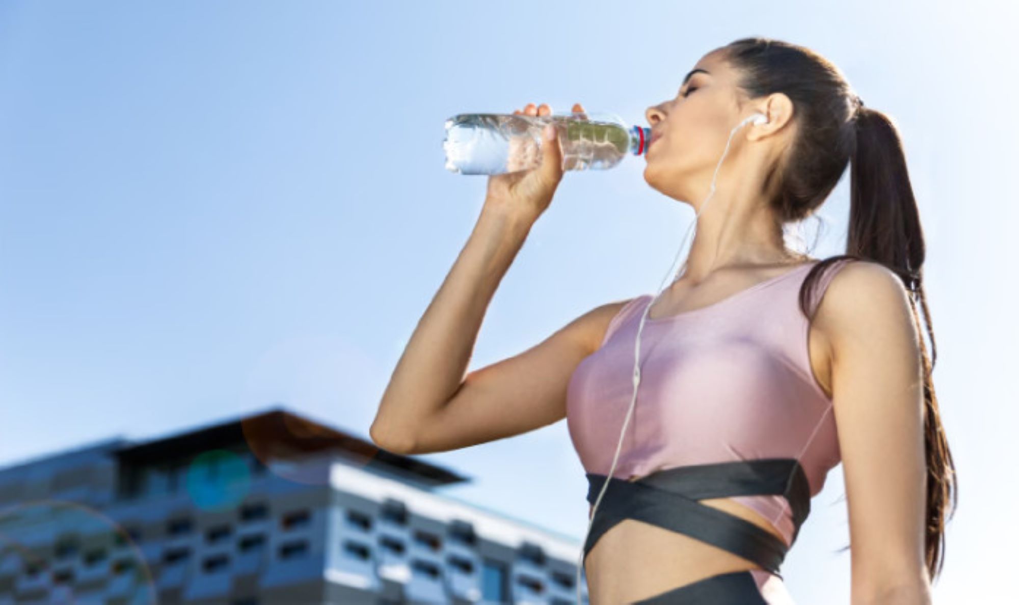 By increasing your fiber intake, changing your eating habits, and taking advantage of the benefits of drinking water, you can achieve your weight loss goals while maintaining a balanced diet. Photo credit: Adobe Stock.