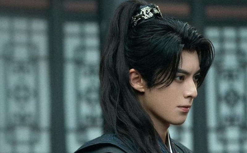 Vuong Hac De was criticized for his exaggerated acting in the new film. Photo: Producer