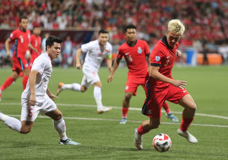 The Vietnamese team will play Singapore again in Viet Tri. Photo: Bao Han