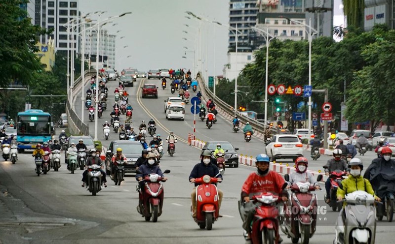 Weather forecast for tomorrow, December 30, in Hanoi is cold. Photo: Huu Chanh