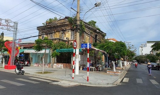 Hình ảnh căn nhà có kiến trúc đẹp, gắn liền với sự kiện cách mạng của tỉnh Bạc Liêu là Di tích cấp tỉnh sẽ mãi không còn nữa. Ảnh: Nhật Hồ