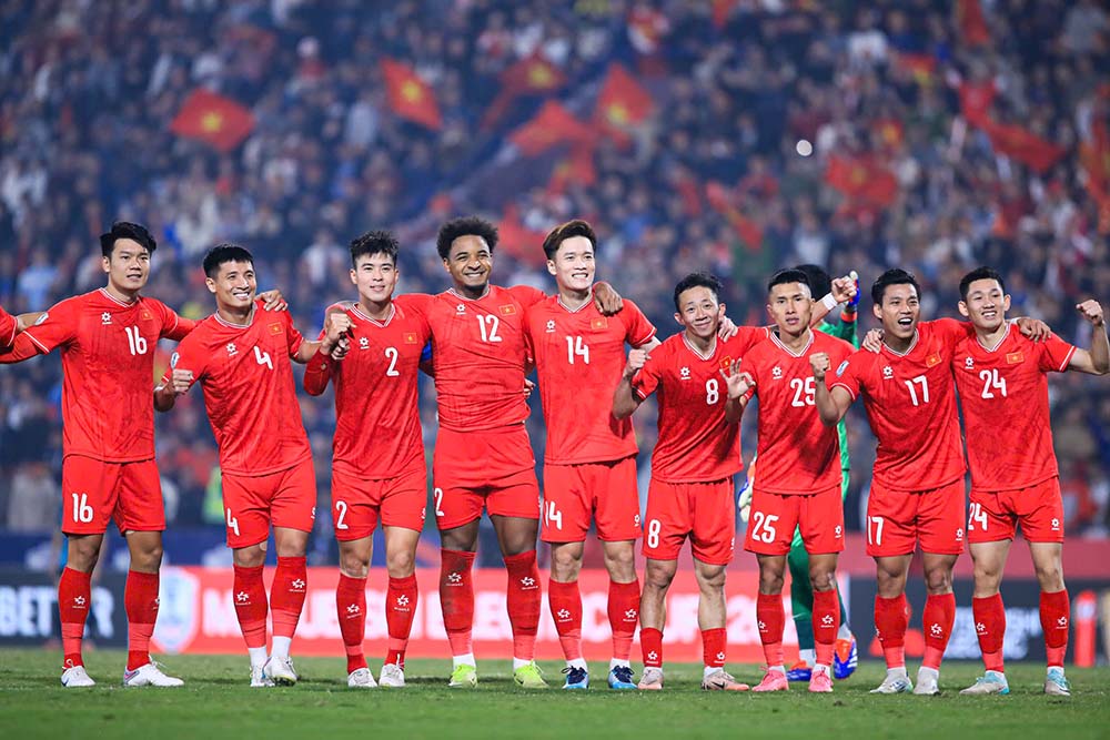 Vietnam team scored the opening goal in the second leg of the ASEAN Cup 2024 semi-final. Photo: Minh Dan