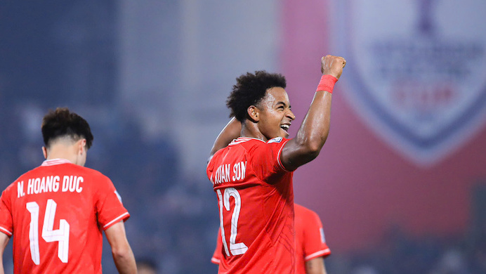 Vietnam won 3-1 against Singapore in the second leg of the ASEAN Cup 2024 semi-final. Photo: Minh Dan