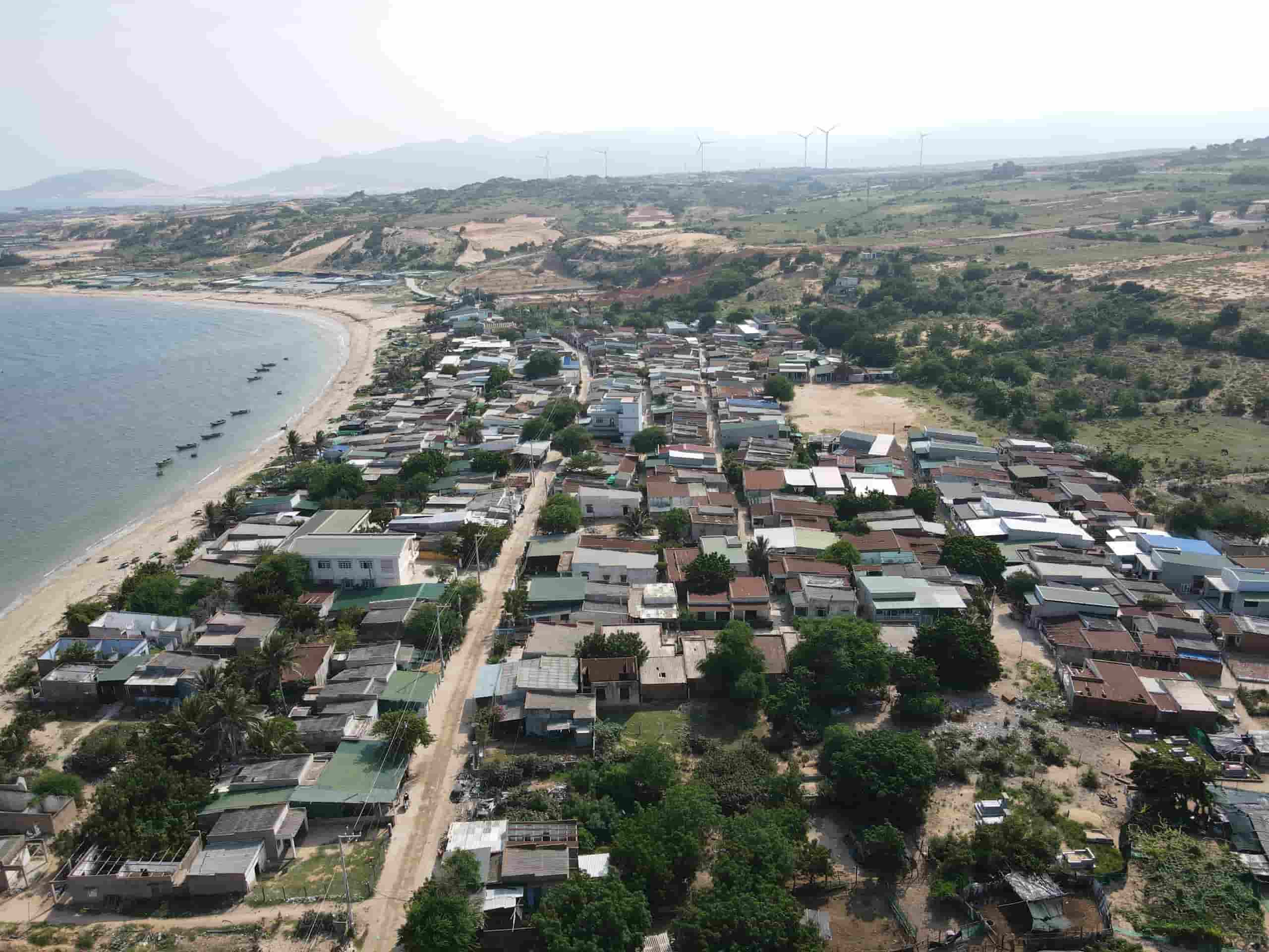 Hinh anh tai xa Vinh Hai (huyen Ninh Hai) - noi tung quy hoach dien hat nhan Ninh Thuan truoc day. Anh: Huu Long