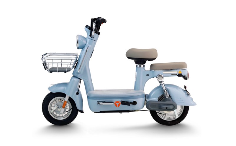 Details of electric car that can travel 70km, priced under 15 million VND. Photo: Yadea