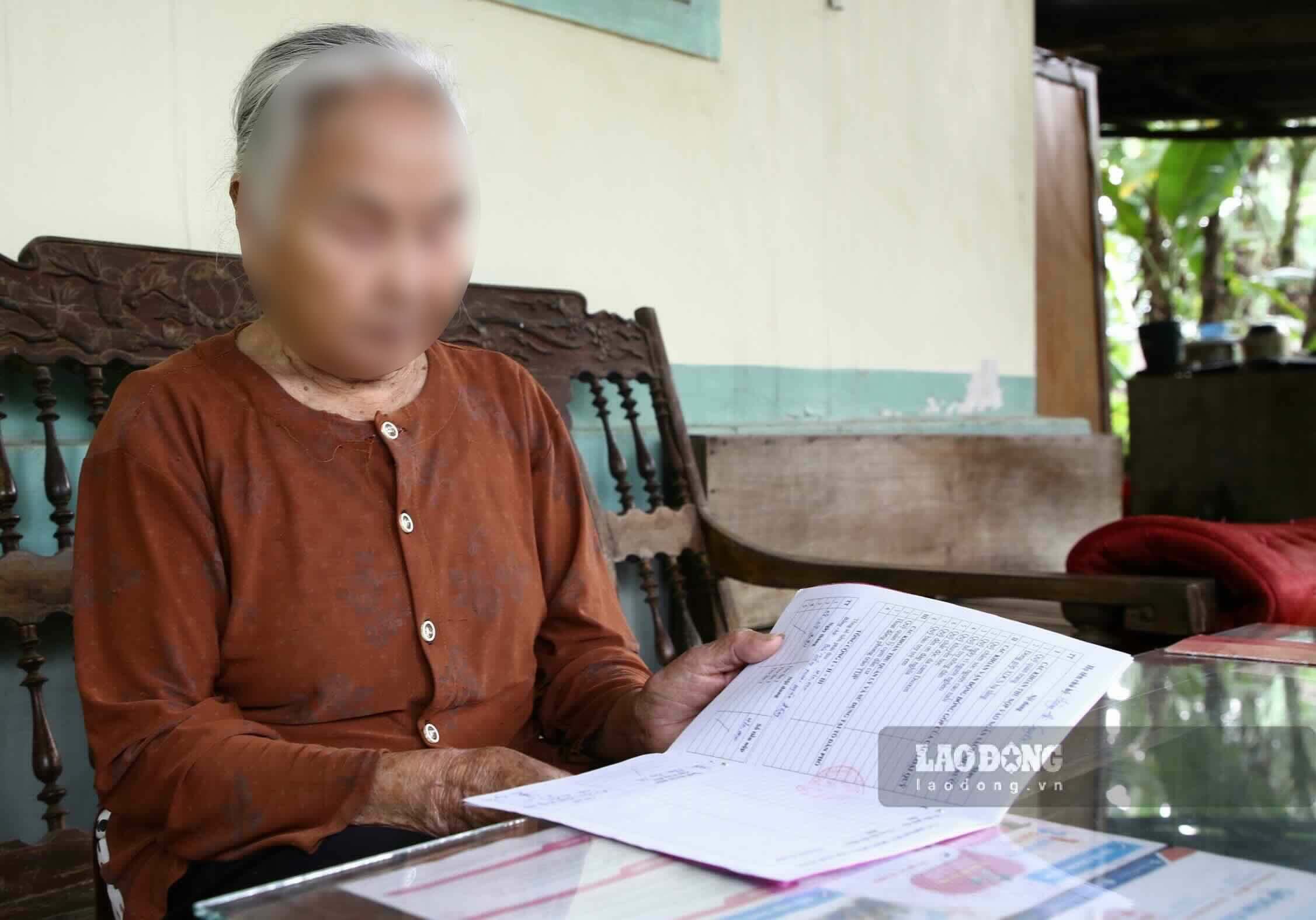 Ms. S questioned the collection of donations. Photo: Cong Sang