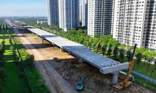 Thi công đoạn Vành đai 3 đi trên cao qua TP Thủ Đức, TPHCM. Ảnh: Anh Tú