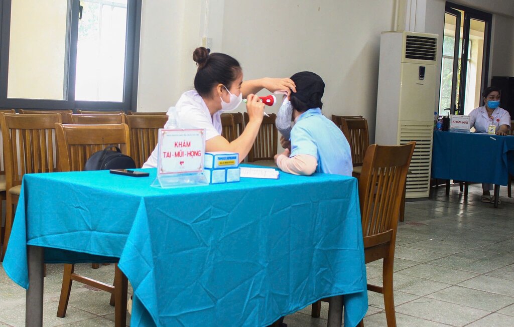 The grassroots trade union conducts good supervision, so workers of the Vietnam Textile and Garment Trade Union system enjoy many benefits such as health check-ups, quality shift meals, etc. Photo: Grassroots Trade Union