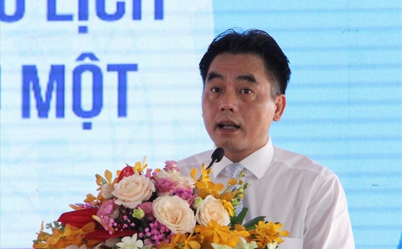 Mr. Nguyen Loc Ha was elected Deputy Secretary of Binh Duong Provincial Party Committee. Photo: Dinh Trong